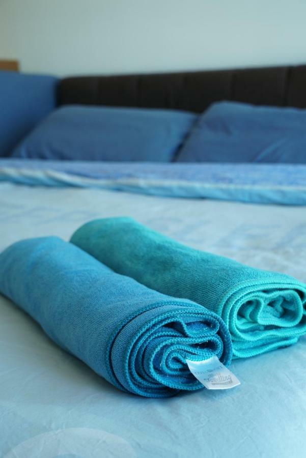 2 Carpark Gep 5 Star Hotel Bed & Sofa Studio Seri Kembangan Ngoại thất bức ảnh