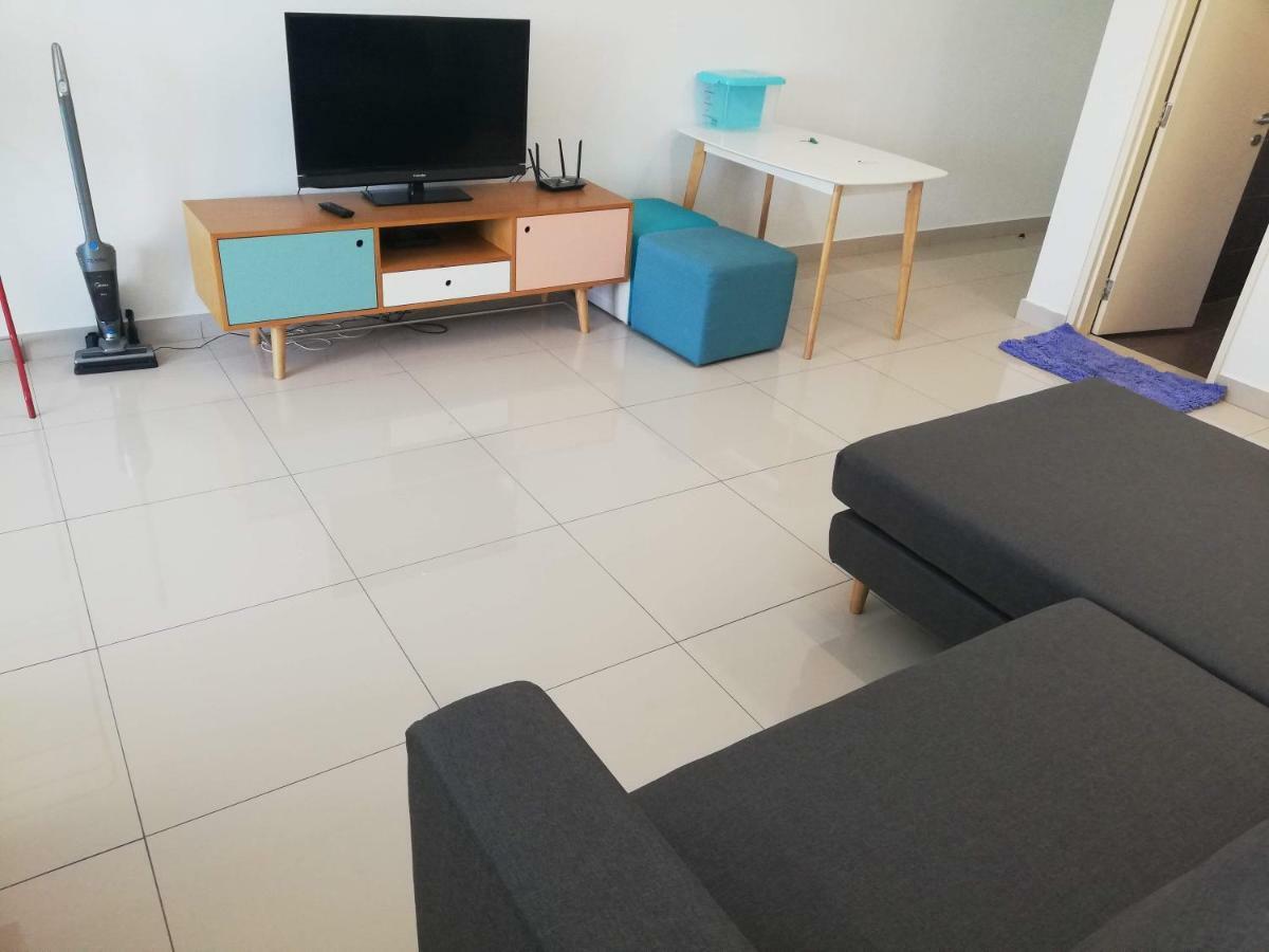 2 Carpark Gep 5 Star Hotel Bed & Sofa Studio Seri Kembangan Ngoại thất bức ảnh